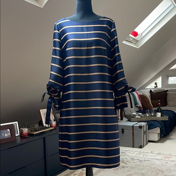 Navy Striped Dress with Bow Sleeves Size 8 - Picture 1 of 8